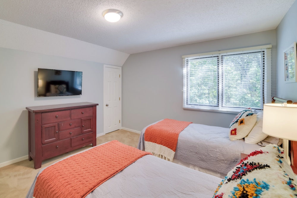 Wintergreen Resort Condo w Deck; Ski Hike Shops - photo 21