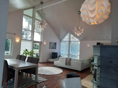 Villa Kilpäkki — 4-Star Luxury Hotel in Pori, Finland