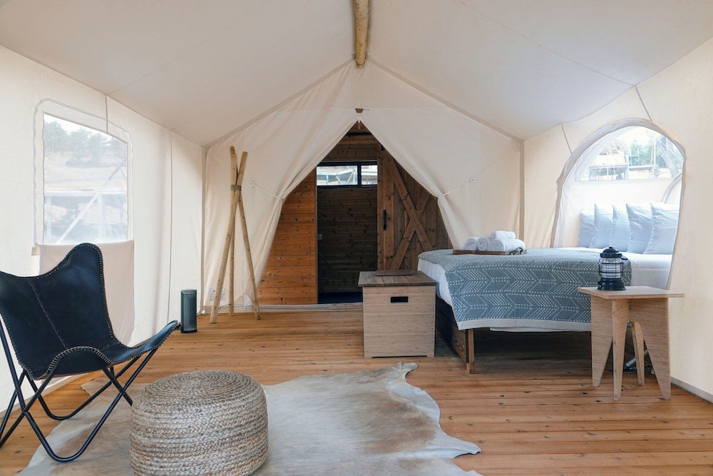 Under Canvas Yosemite — Groveland