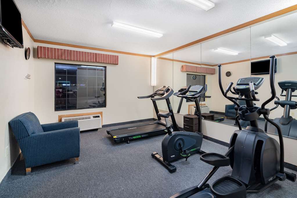 Red Roof Inn & Suites Hinesville - photo 14