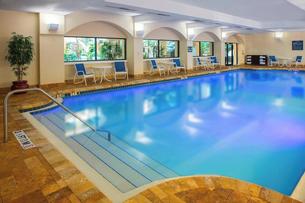 Four Points by Sheraton Suites Tampa Airport Westshore - photo 17