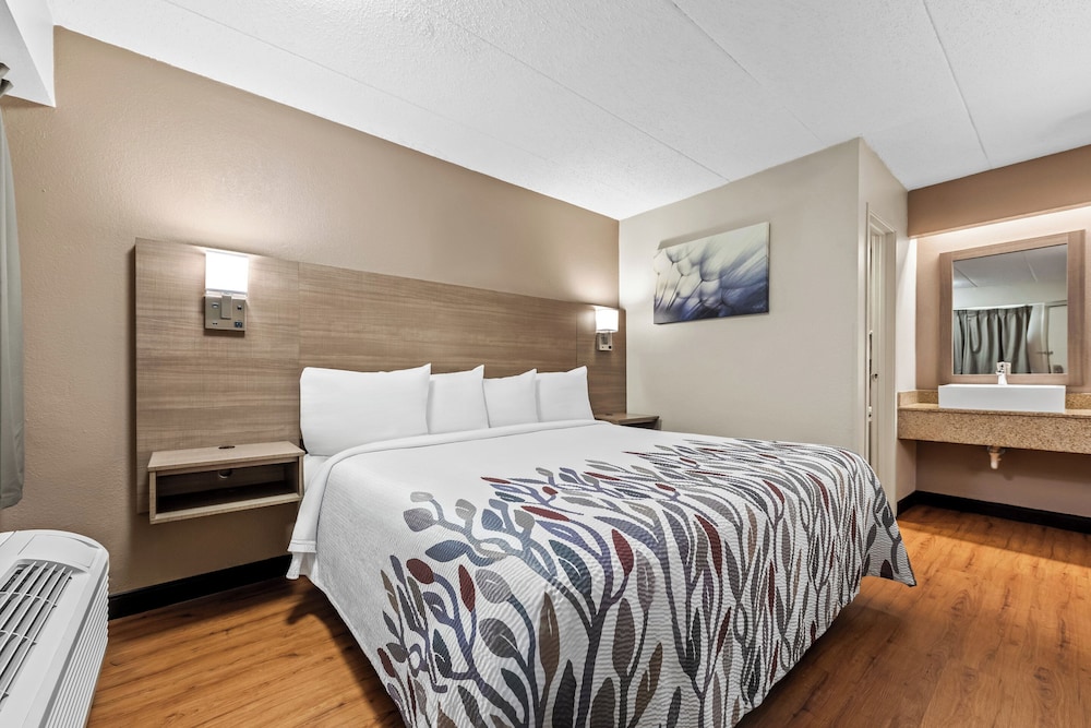 Red Roof Inn Columbus West Hilliard - photo 19