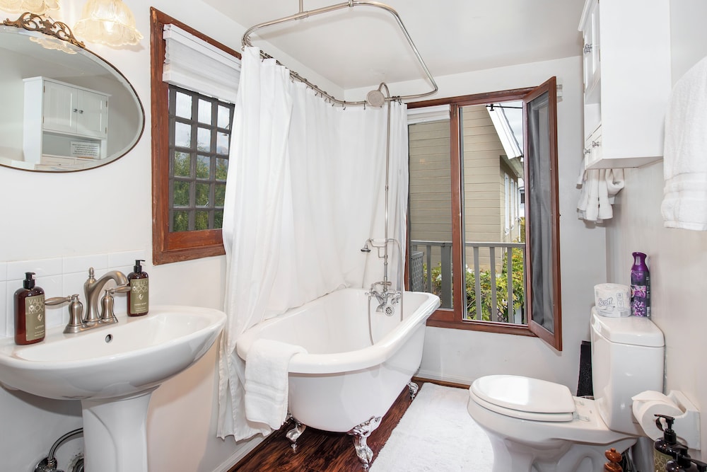 Bath Street Inn - photo 47