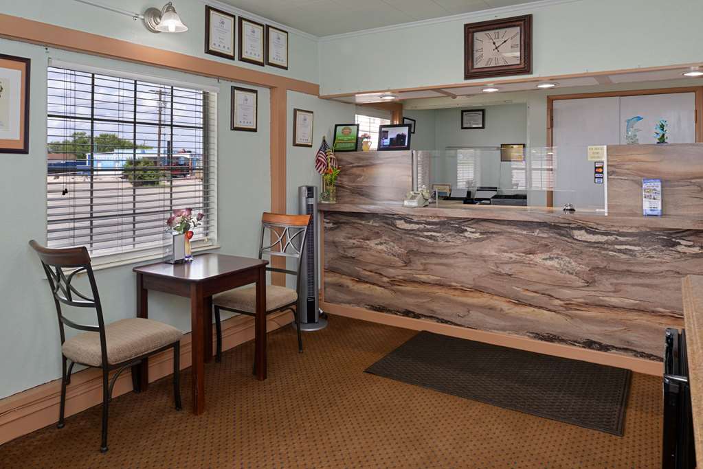 Americas Best Value Inn Ozona - photo 4