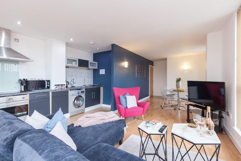 KSpace Serviced Apartments West One — 4-Star Luxury Hotel in Sheffield, United Kingdom
