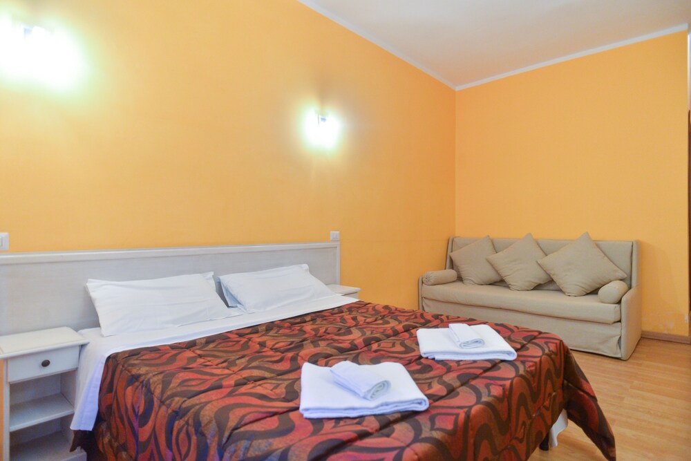 Claudia Suites — Rome — photo 2
