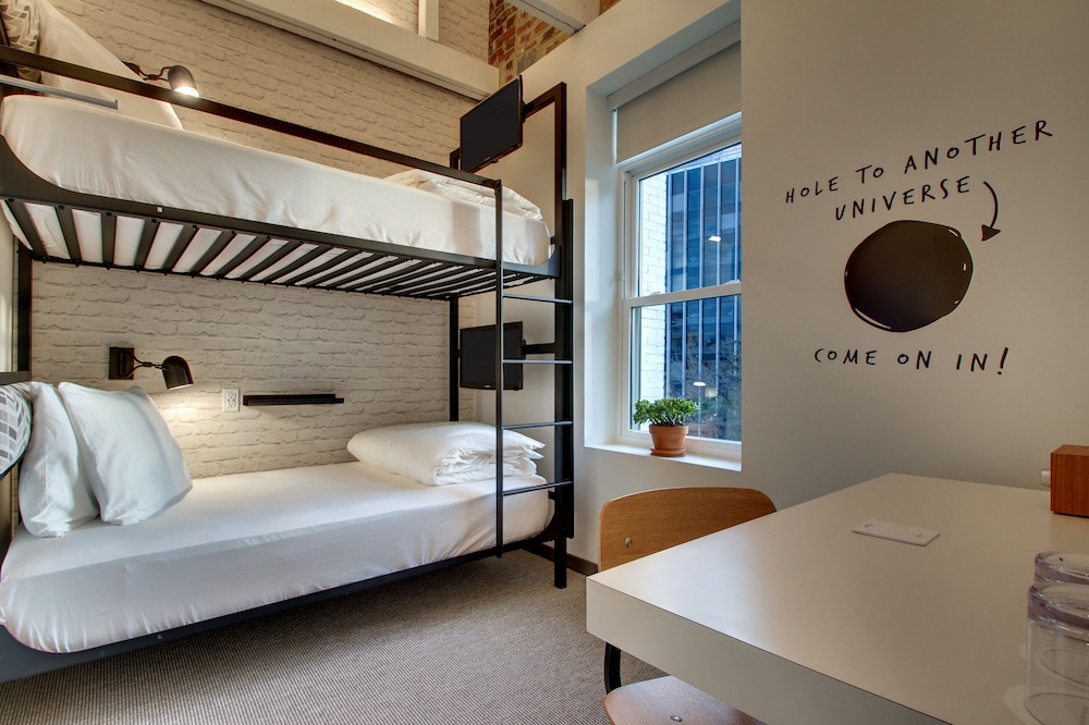 Hotel Hive - photo 11