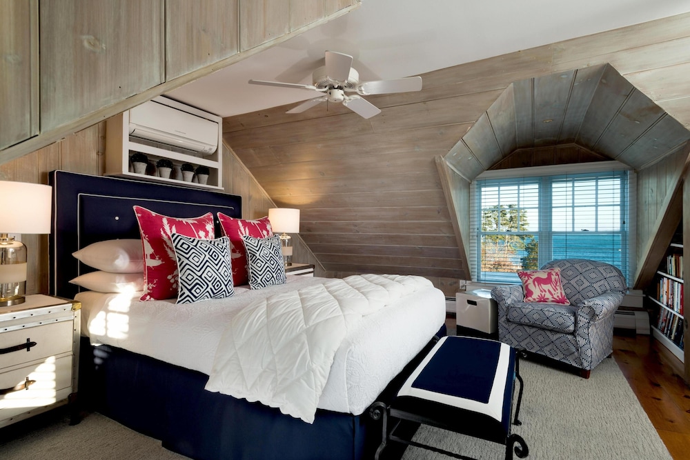 A Little Inn on Pleasant Bay - photo 9