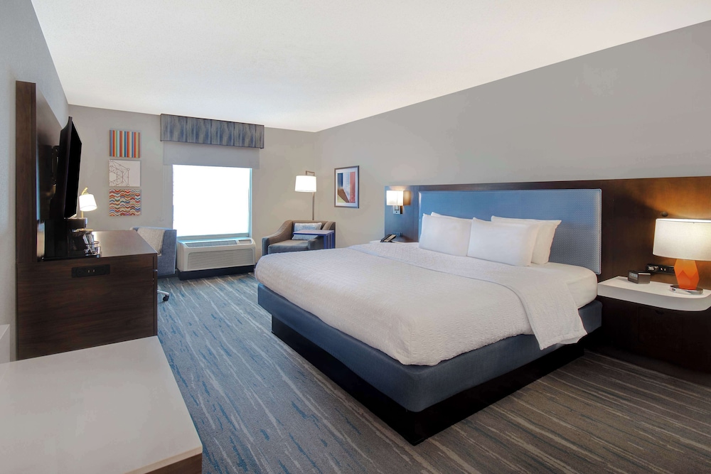 Hampton Inn & Suites Dayton Vandalia - photo 30