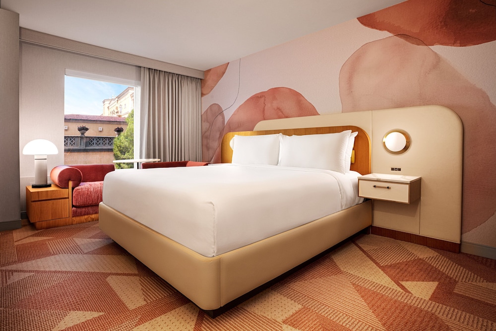 MGM Grand Hotel & Casino - photo 10