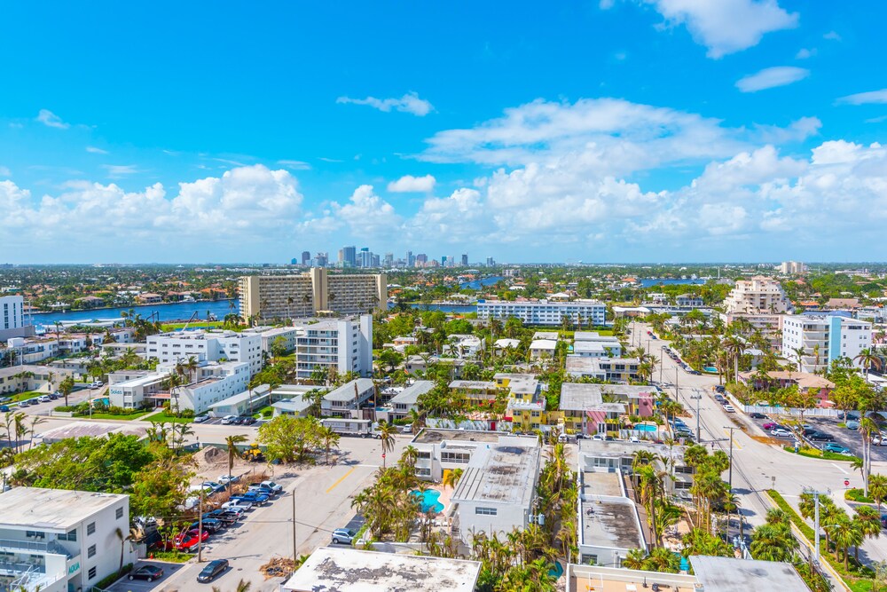 Private Residences at Conrad by LRMB - photo 30