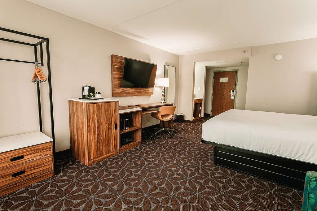 Wyndham Garden Williamsburg Busch Gardens Area - photo 27