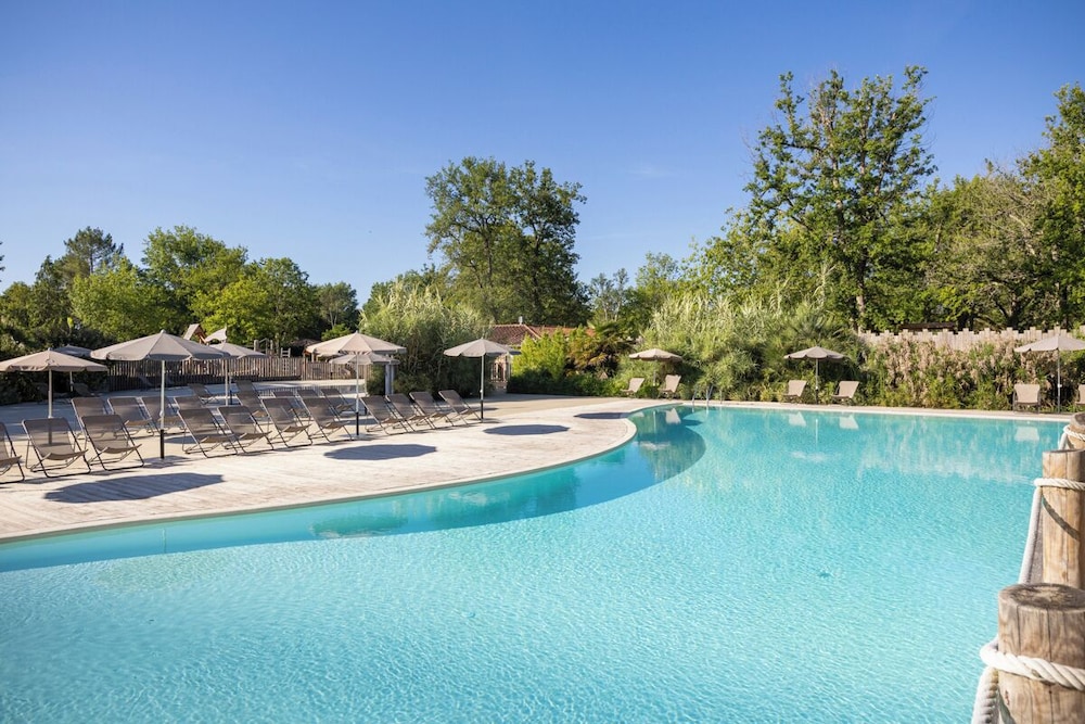 Huttopia Lac de l'Uby — hotel in Cazaubon