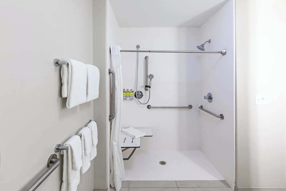 Holiday Inn Express & Suites Purcell by IHG - photo 12