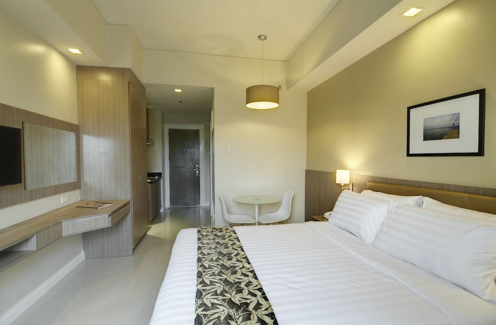 Zerenity Hotel & Suites — Cebu City — photo 3