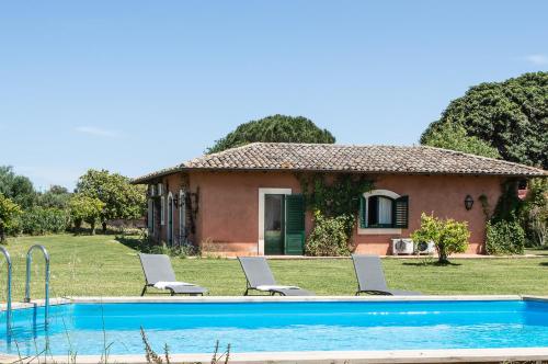 Tenuta San Calogero Appartamento Salvia — 4-Star Luxury Hotel in Augusta, Italy