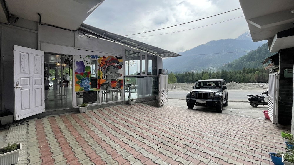 Singh Saab Rooms & Cafe - last minute hotel in Manali