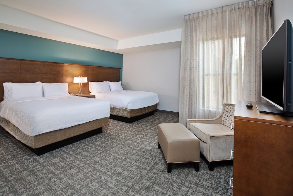 Staybridge Suites Auburn Hills an IHG Hotel - photo 2