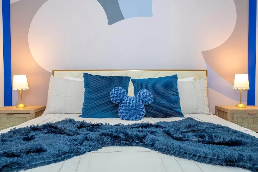 8761 ZD Elegant 3BR Villa in The Hub Resort Comfort Style and Luxury for Your Perfect Getaway - photo 4