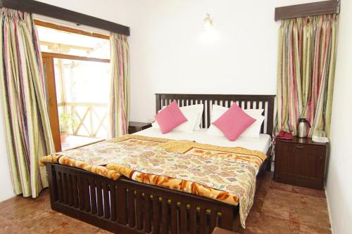 Rock End Manor in Pachmarhi, India