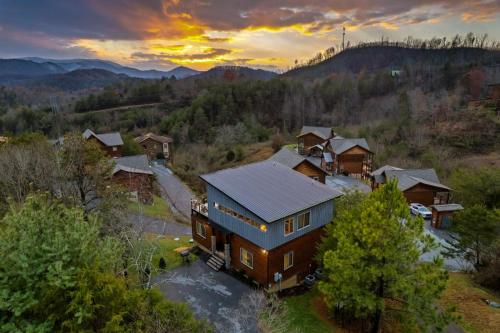 Rooftop RendezView — Sevierville — photo 5