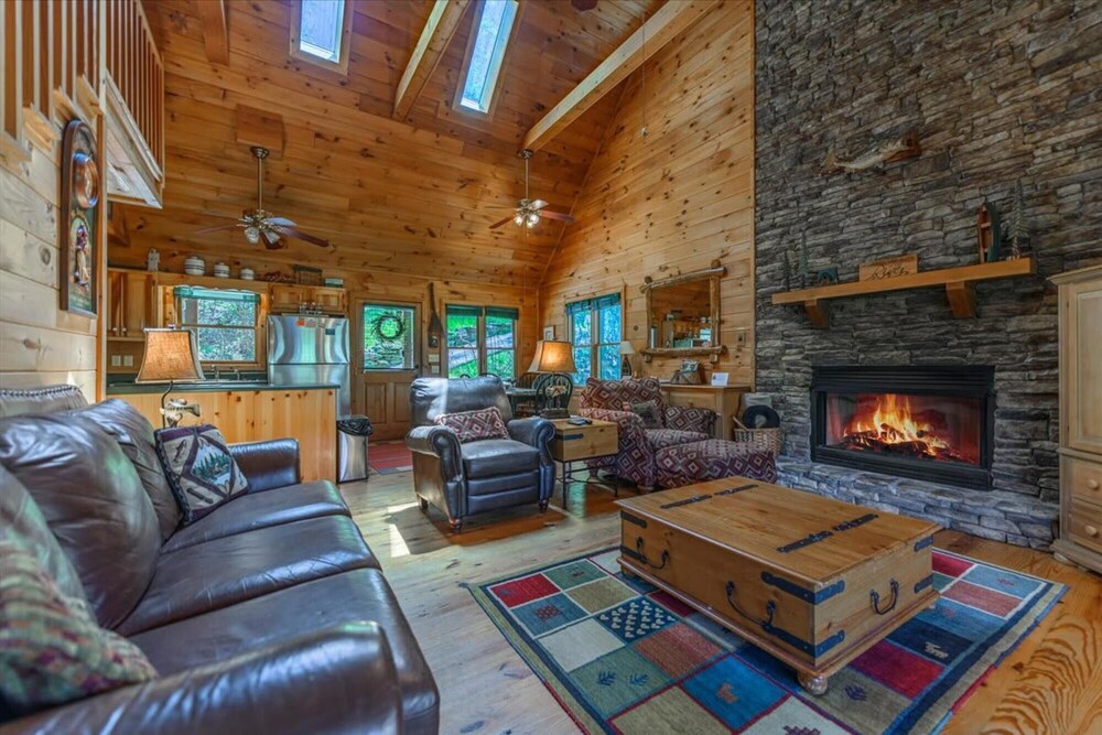 Riverside Retreat — hotel in Ellijay