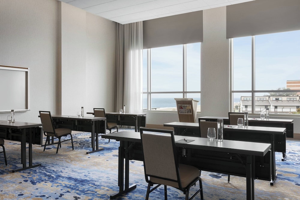 Marriott Virginia Beach Oceanfront Resort - photo 97