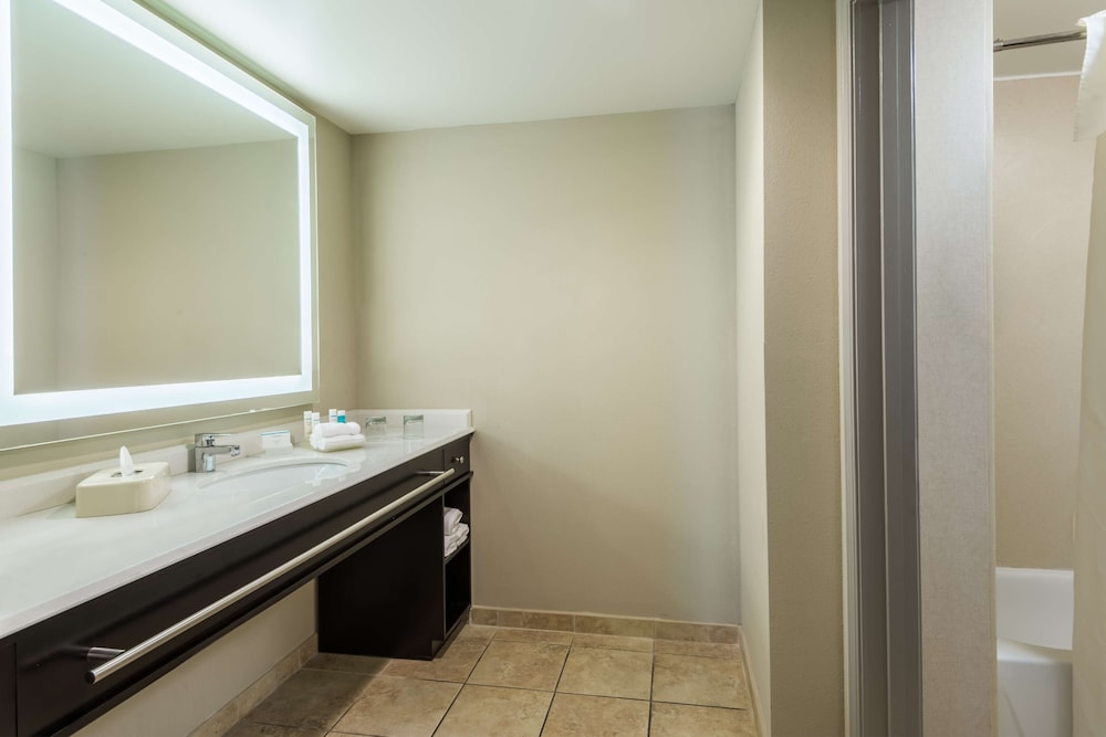 Homewood Suites by Hilton St. Louis Riverport Airport West - photo 20