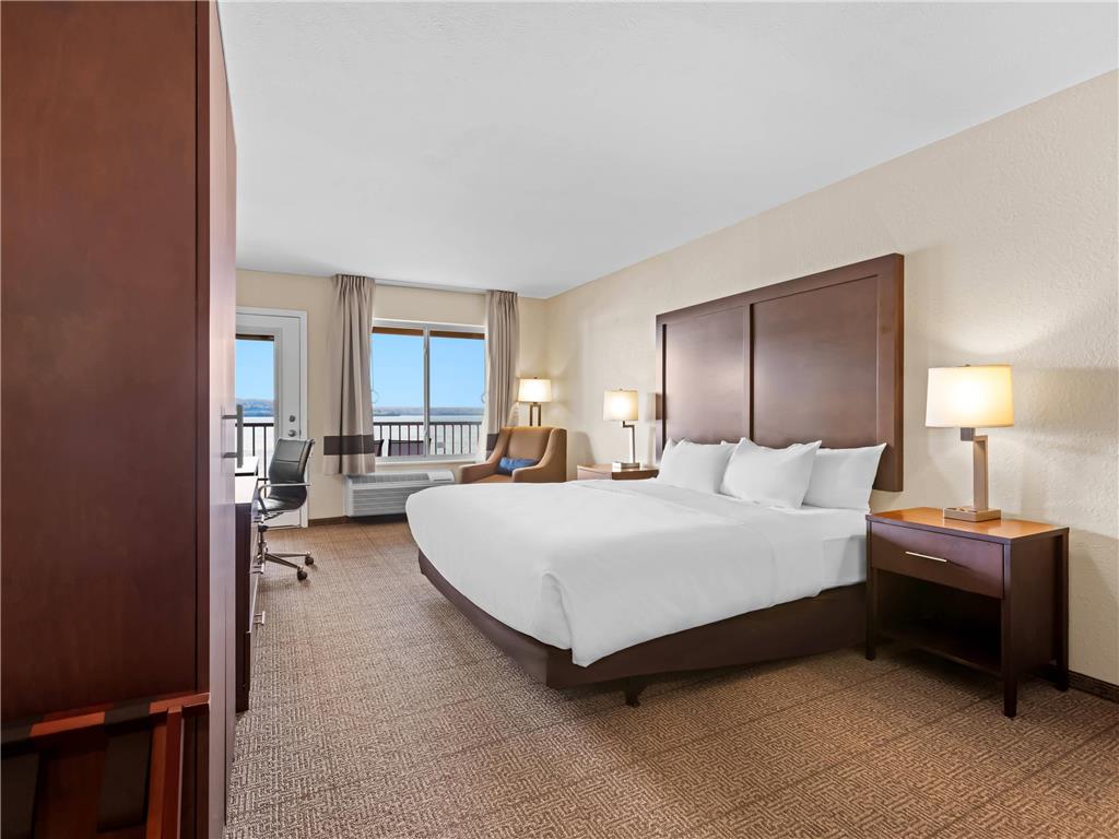 Comfort Inn & Suites Munising Lakefront - photo 22