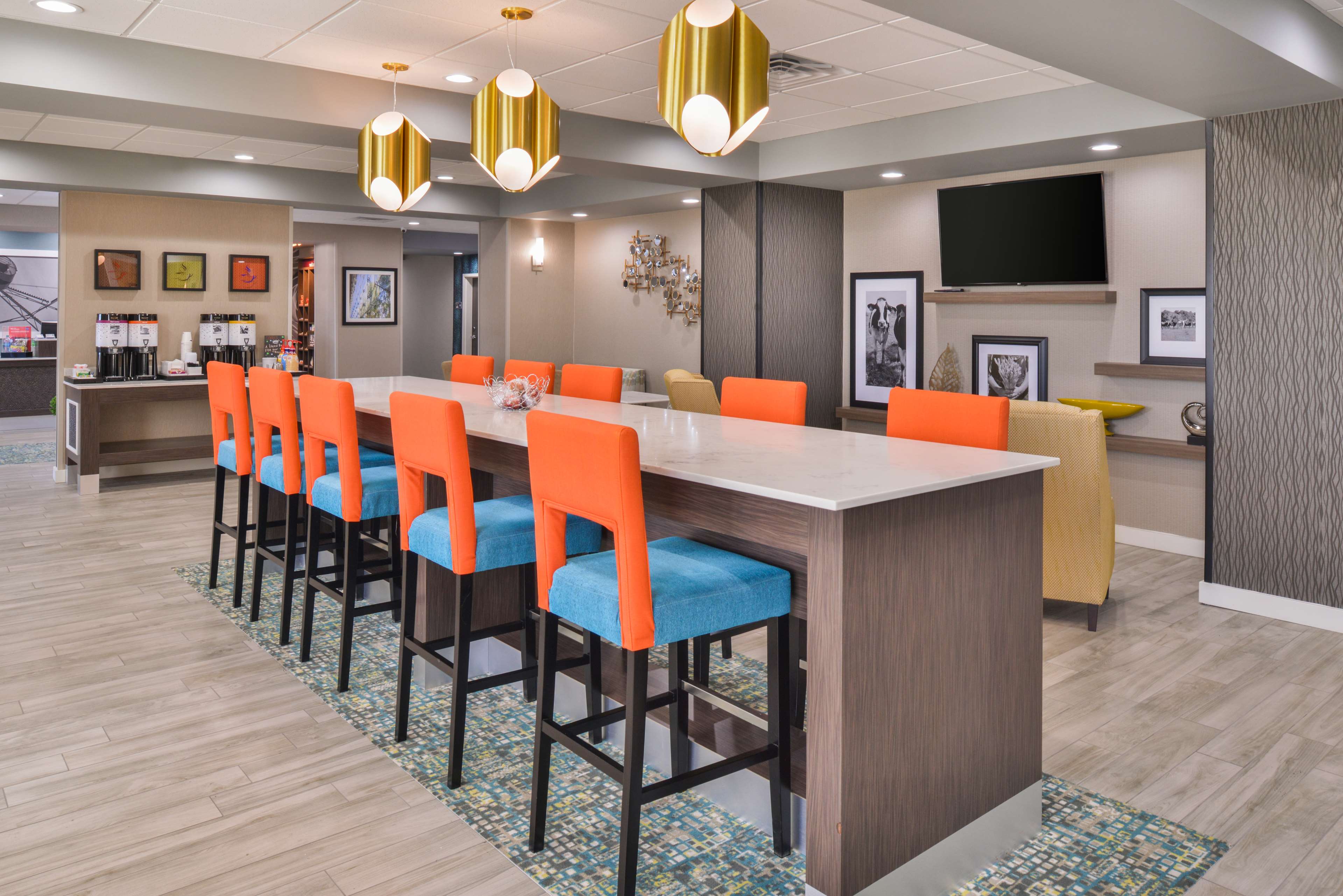 Hampton Inn Emporia - photo 19
