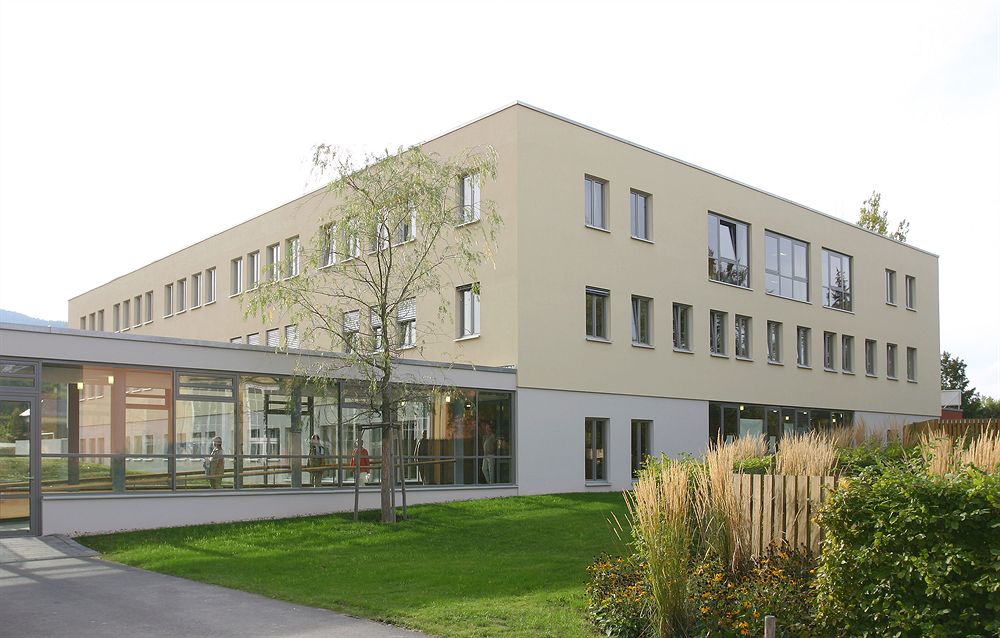 co.med Hotel — 4-Star Luxury Hotel in Saalfeld, Germany