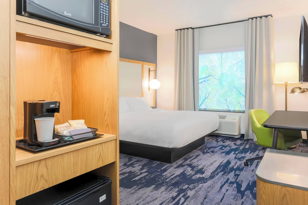 Fairfield Inn & Suites by Marriott Cape Coral North Fort Myers - photo 8