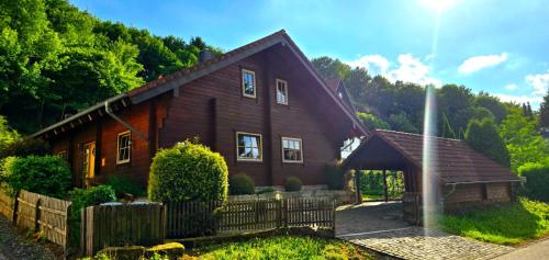 Ferienhaus zum Harzer Hirsch — hotel in Seesen