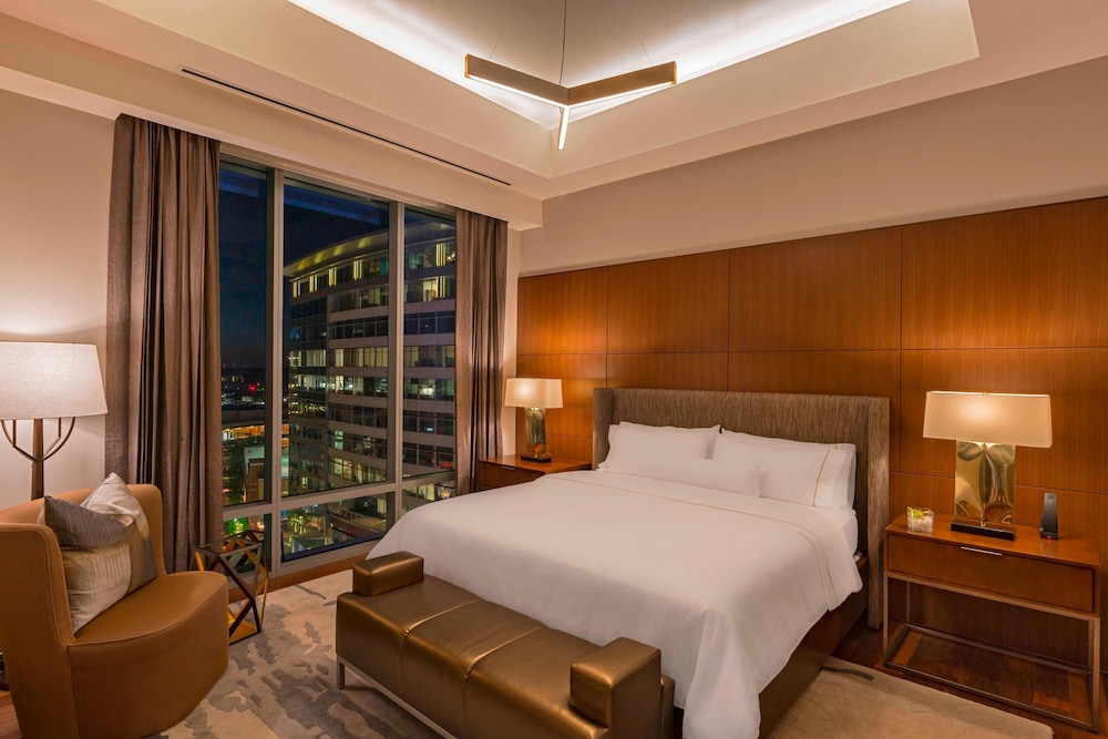 The Westin At The Woodlands - photo 11