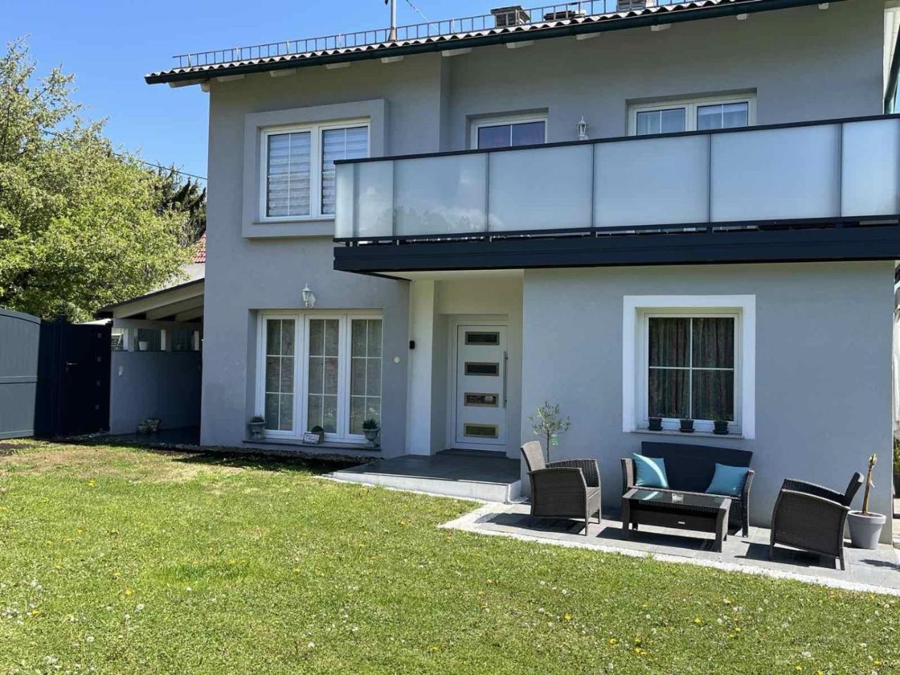 Charmantes Ferienhaus Velden in Velden Am Woerthersee, Austria