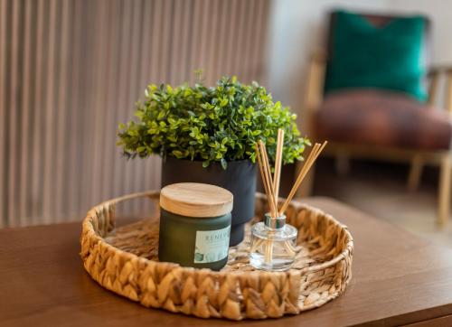 Royal Retreat & Lego Lodge with free parking — 4-Star Luxury Hotel in Windsor, United Kingdom