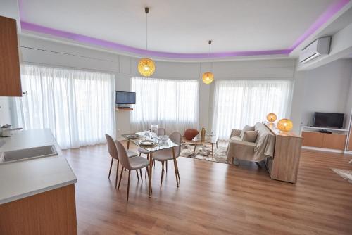 The EL GRECO spirit meets the Athenian luxury Apt1 — 4-Star Luxury Hotel in Athens, Greece