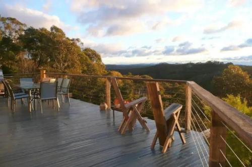 Nagual Retreat in Leura with views in Leura, Australia
