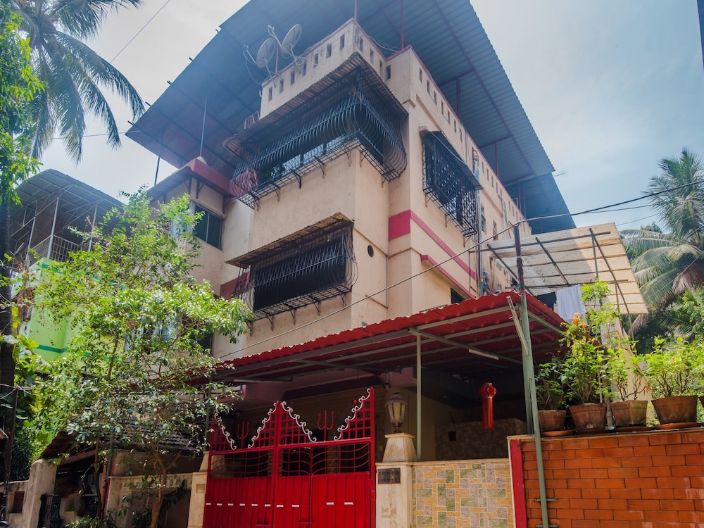 OYO 13601 Madam Re Hospitality Bhandup