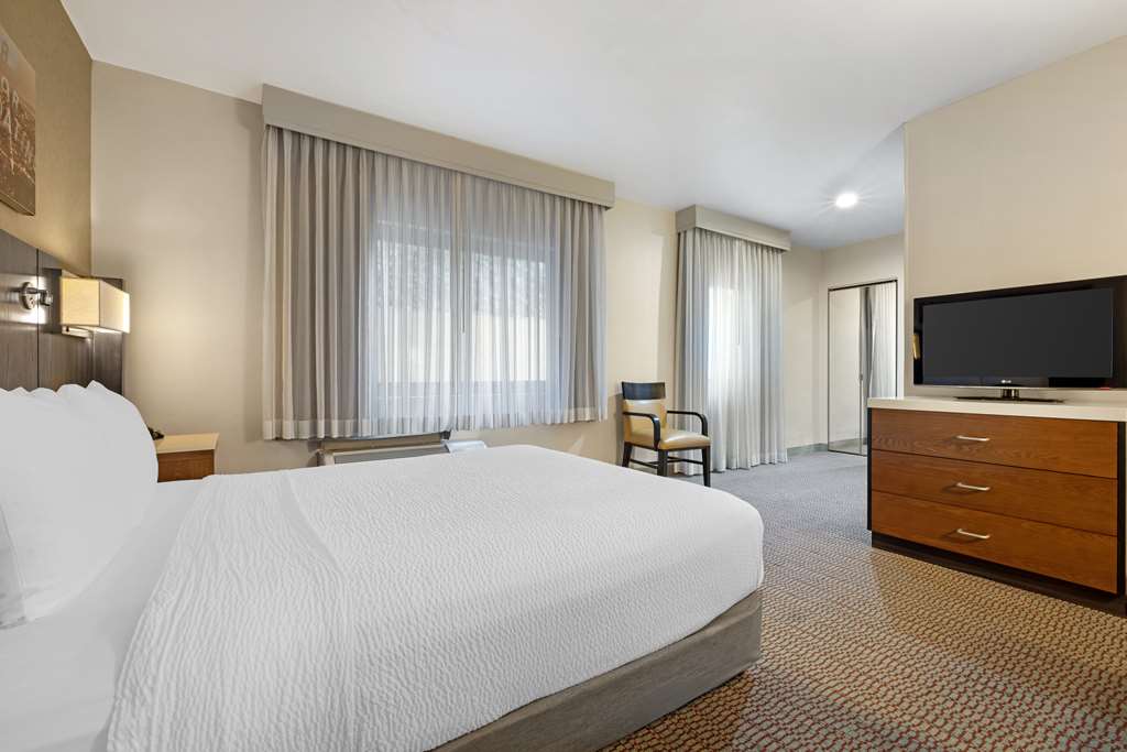 Best Western Royal Palace Inn & Suites - photo 13