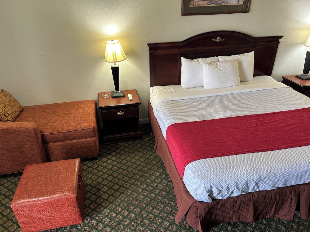 Howards Inn Motel - photo 15