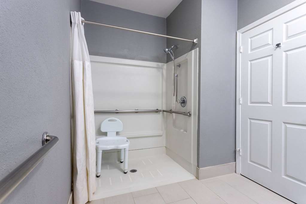 Ramada by Wyndham Sellersburg Louisville North - photo 22