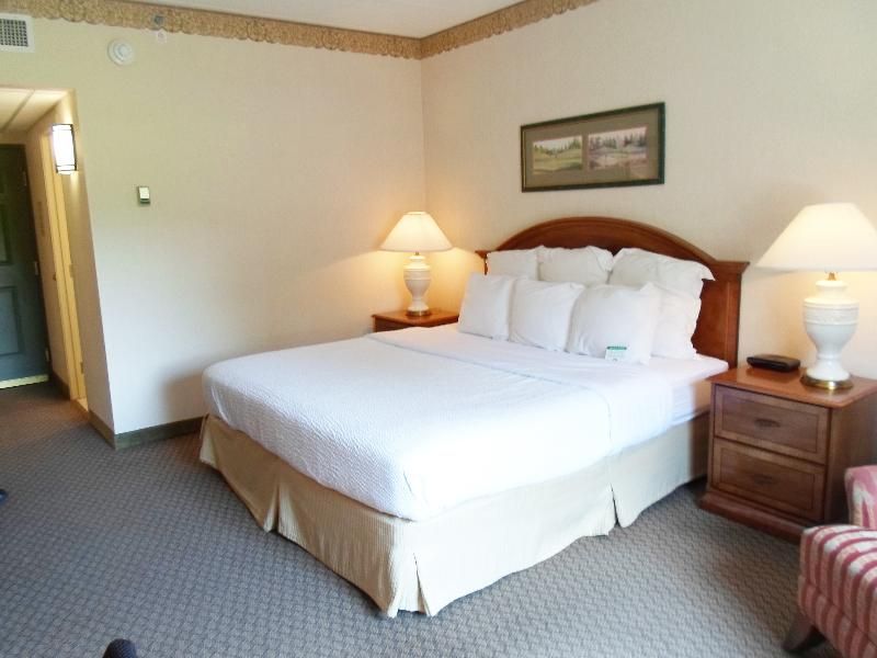 Quail Hollow Resort - photo 23