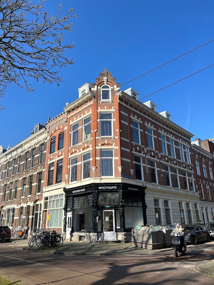 Rotterdam Inn in Rotterdam, Netherlands