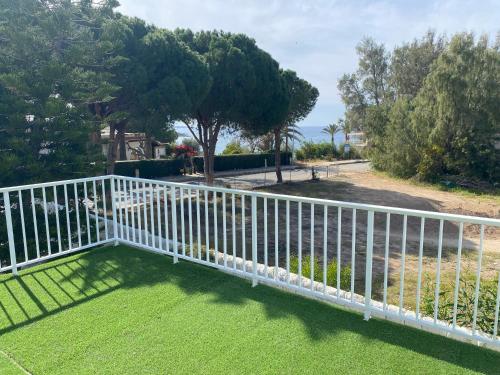Villa 58 Coral Bay Seafront