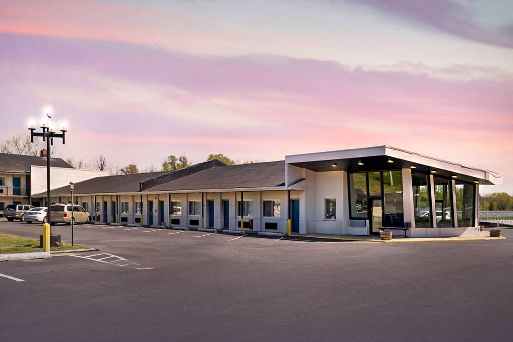 Days Inn by Wyndham Wrightstown McGuire AFB Bordentown - photo 6