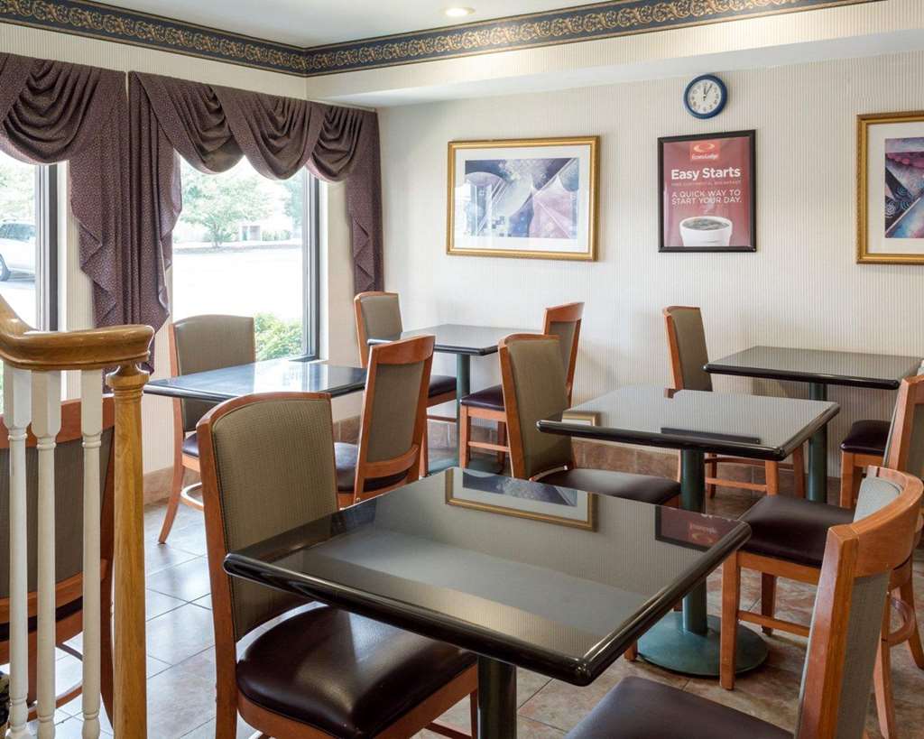 Econo Lodge Hopewell Near Fort Lee I 295 - photo 21