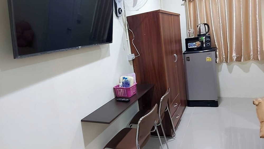 Nopphadon Hotel — Lat Krabang