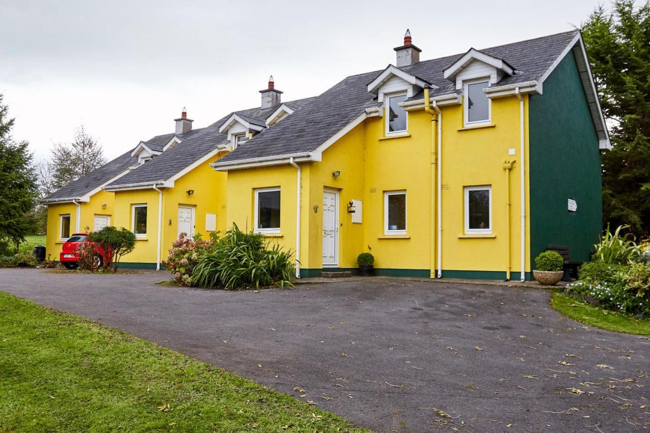 Mount Brandon Cottages Graiguenamanagh — 4-Star Luxury Hotel in Graiguenamanagh, Republic of Ireland