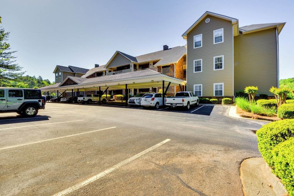 Kingwood Resort Condo with Golf Course Views - photo 31